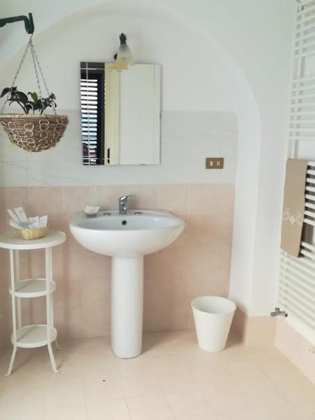 La Casa Di Astrea Bed and Breakfast Caiazzo Δωμάτιο φωτογραφία